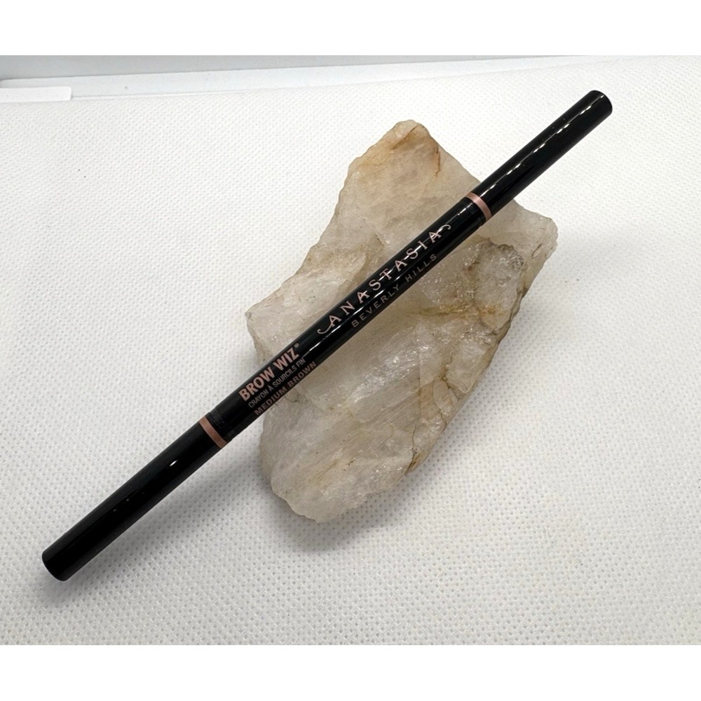 Anastasia Beverly Hills ABH Brow Wiz Medium Brown Full Size 0.003oz/ 0.085g NWOB
